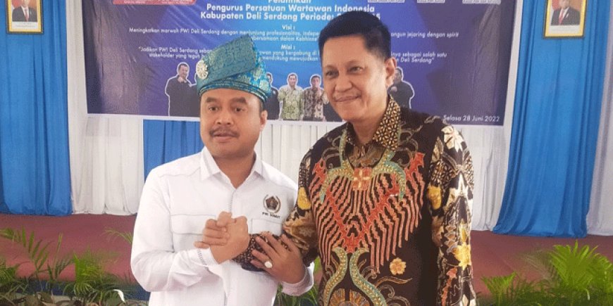 Usung Profesionalitas Wartawan, Farianda Diberi Mahkota Kehormatan dari Sultan Serdang